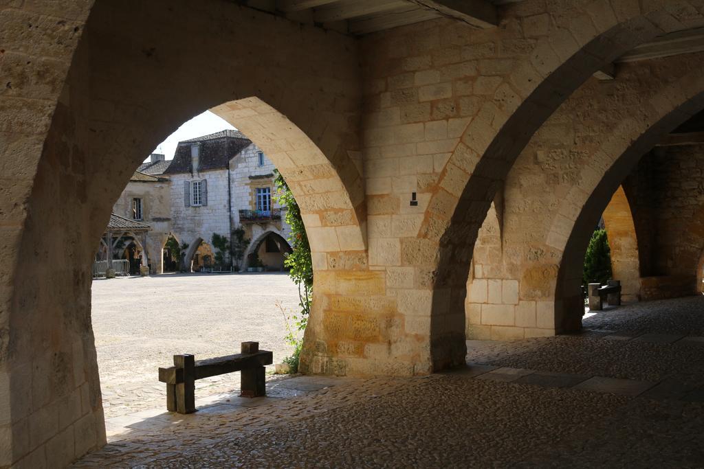 Villa Le Camp De Ferie Monpazier Esterno foto